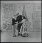 Michael Arshansky as Drosselmeyer and children in The Nutcracker