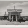 Filling station and store across the street from the FSA (Farm Security Administration) labor camp. Caldwell, Idaho