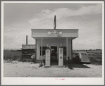 Filling station and store across the street from the FSA (Farm Security Administration) labor camp. Caldwell, Idaho