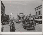 Street scene. Beginning of the Fourth of July parade at Vale, Oregon