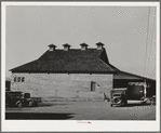 Pear packing plant. Hood River, Oregon