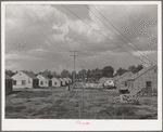 Housing built by contractor at Umatilla ordnance depot for office workers. Hermiston, Oregon