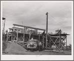 Construction work on headquarters building at the Umatilla ordnance depot. Hermiston, Oregon