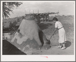 Outdoor earthen oven of Spanish-American family living near Taos, New Mexico