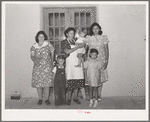 Spanish-American mother with her children near Taos, New Mexico