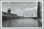 The Queen Elizabeth leaves New York