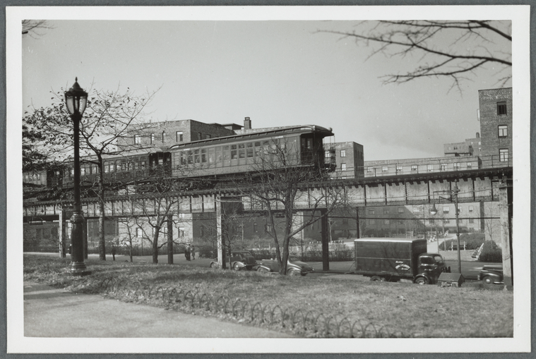 The Myrtle Avenue Elevated near Fort Greene Park - NYPL Digital Collections