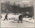 Cutting ice on the Ottaquetchee [Ottauquechee] River, Coos County, New Hampshire