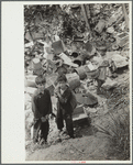 Children at city dump, Ambridge, Pennsylvania