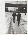 Children going home from school, Chillicothe, Ohio
