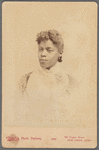 Portrait of a woman with white tulle collar