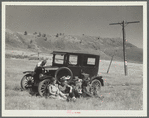 Vernon Evans and family of Lemmon, South Dakota, near Missoula, Montana, Highway 10. Leaving the grasshopper-ridden and drought-stricken area for a new start in Oregon and Washington