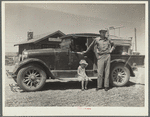 North Dakota farm family moving to Idaho at port of entry near Miles City, Montana