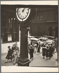 Tempo of the City: I, Fifth Avenue and 44th Street