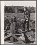 Crude windlass used in hauling tiff to surface. Washington County, Missouri