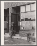 Rehabilitation client visits office of dentist cooperating with FSA (Farm Security Administration) plan for dental care. Saint Charles County, Missouri