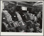 Porterville, California. Vegetable stand