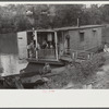Many families live on riverboats in Charleston, West Virginia