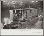 Many families live on riverboats in Charleston, West Virginia