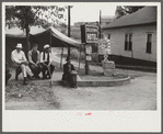 Picketing. Copper miners on strike waiting for scabs to come out of mines. Ducktown, Tennessee
