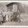 Yeichi Nimura and Lisan Kay (far right) with Virginia Lee (fourth from left) and members of her family in Muncie, Indiana