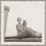 Lisan Kay and her cat