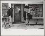 Crossroad store near Haverhill, New Hampshire
