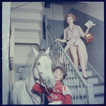 La Plume de Ma Tante, original Broadway production, cast posing with horse