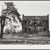 Old abandoned plantation owner's home near Monticello, South Carolina