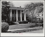 Old Jones home, now travelers' inn. Madison, Georgia