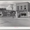 Immediately on entering state of Kentucky the greater increased number of liquor signs is very noticeable. Guthrie, Kentucky.