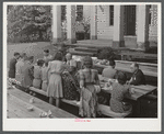 Meeting and picnic lunch at Pine Mountain settlement school near Harlan, Kentucky.