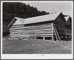 Modern log house under construction near Morehead, Kentucky.