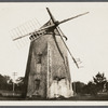 Windmill and windmill cottage. Windmill burned down July 1924. Abraham Parsons last owner. West side Windmill Lane, north of West Main Street. Amagansett, East Hampton