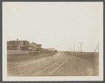 Parsons lnn, Cottage and Garage, looking east. Hither Plains. Montauk, East Hampton