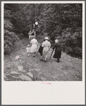 Members of the Strohl family at a family reunion in Flagstaff Park near Mauch Chunk, Pennsylvania.