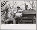 Family moving out of the Camp Croft area. Near Whitestone, South Carolina.