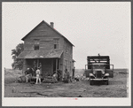 Florida migrant making preparations to leave a house at Belcross, North Carolina, for another job at Onley, Virginia.