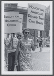 Barbara Gittings picketing