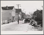 Children playing on High Street. Norwich, Connecticut.