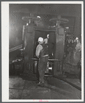 Workers at rolling machine in Washington Tinplate Company. Washington, Pennsylvania.