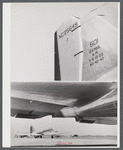 Weather Bureau men preparing to send up the balloon for weather data. Municipal airport, Washington, D.C.