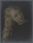 Publicity portrait of Lillian Gish