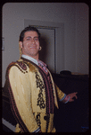 Frank Guarrera during a Metropolitan Opera tour of Il barbiere di Siviglia