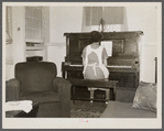Homesteader's living room, Arthurdale project. Reedsville, West Virginia.