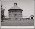 Corn crib of concrete blocks, capacity 7000 bushels, harvest of 140 acres. Central Illinois.