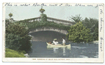 Canoeing at Belle Isle Park (Bridge), Detroit, Mich.