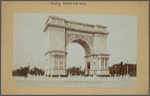 Brooklyn: Prospect Park Plaza.