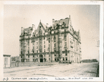 Manhattan: Central Park West, west side between 72nd Street and 73rd Street [The Dakota]