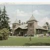 Gaolage, Fort William Henry Hotel on, Lake George